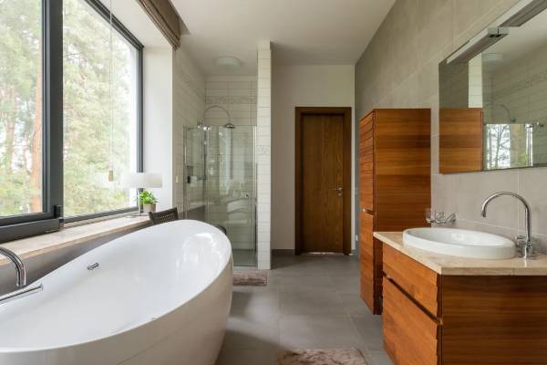 10 Tips For A Successful Custom Bathroom Remodel 10 Tips For A Successful Custom Bathroom Remodel