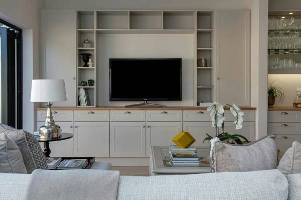 New Home Feel Without the Cost: Hire Home Renovation Contractors New Home Feel Without the Cost: Hire Home Renovation Contractors